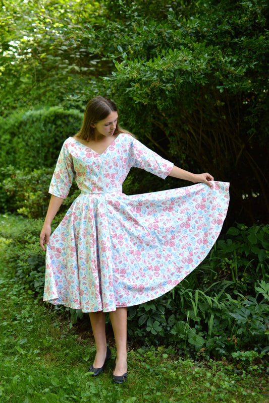 241 Fifties' Fit and Flair - Sewing Pattern