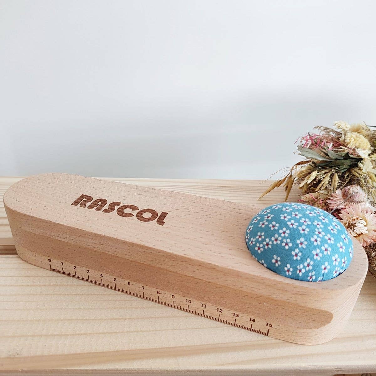 Wooden clapper